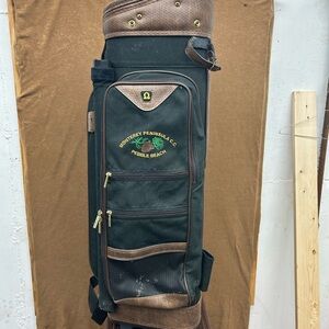 Vintage style Mizuno Omega Series UC golf bag.
